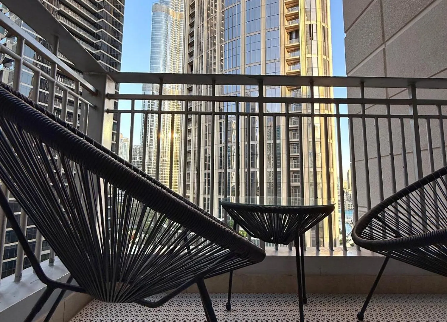 Apartamento Downtown Gem With Burj Views Dubái