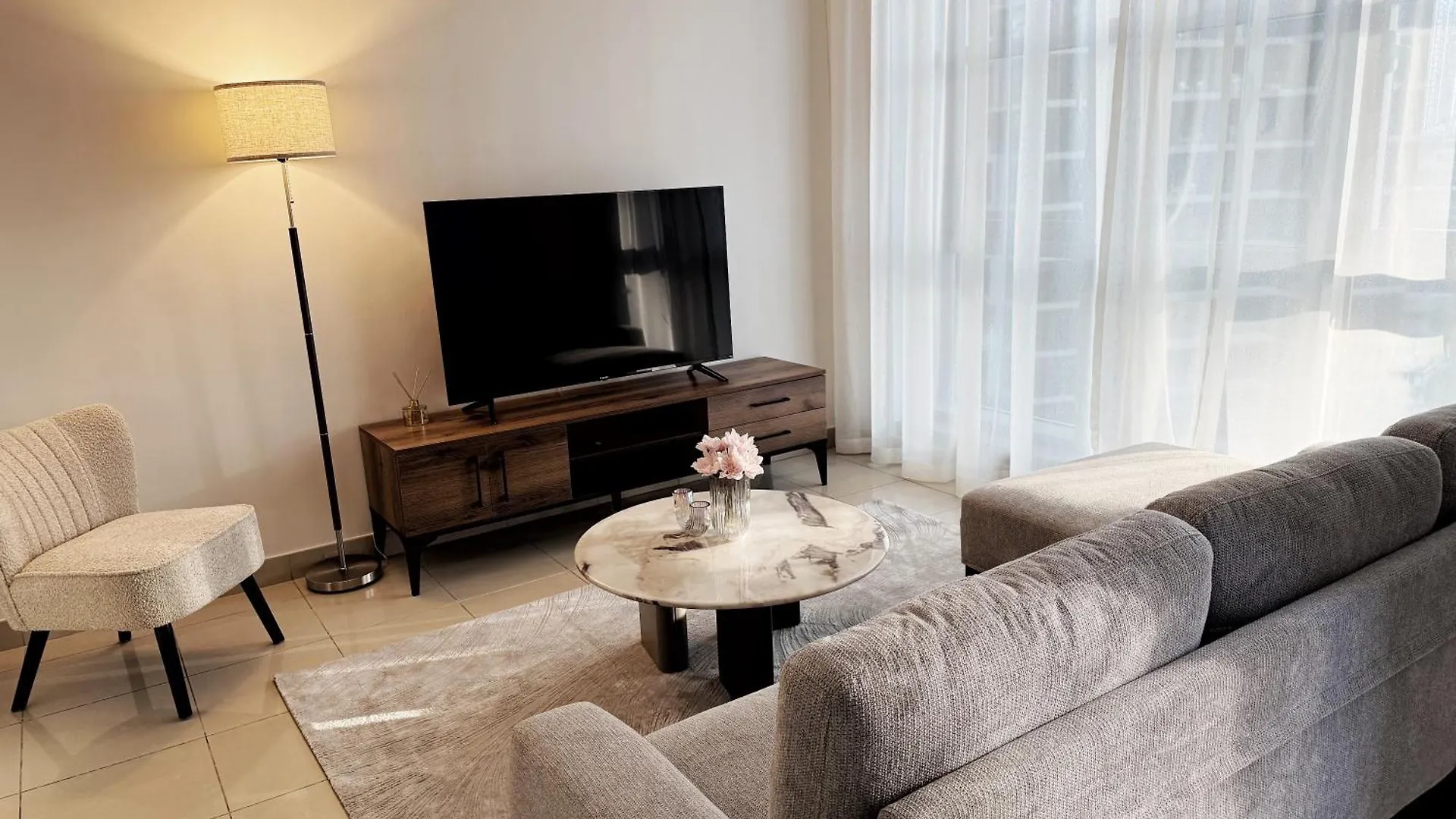 Apartamento Downtown Gem With Burj Views Dubái